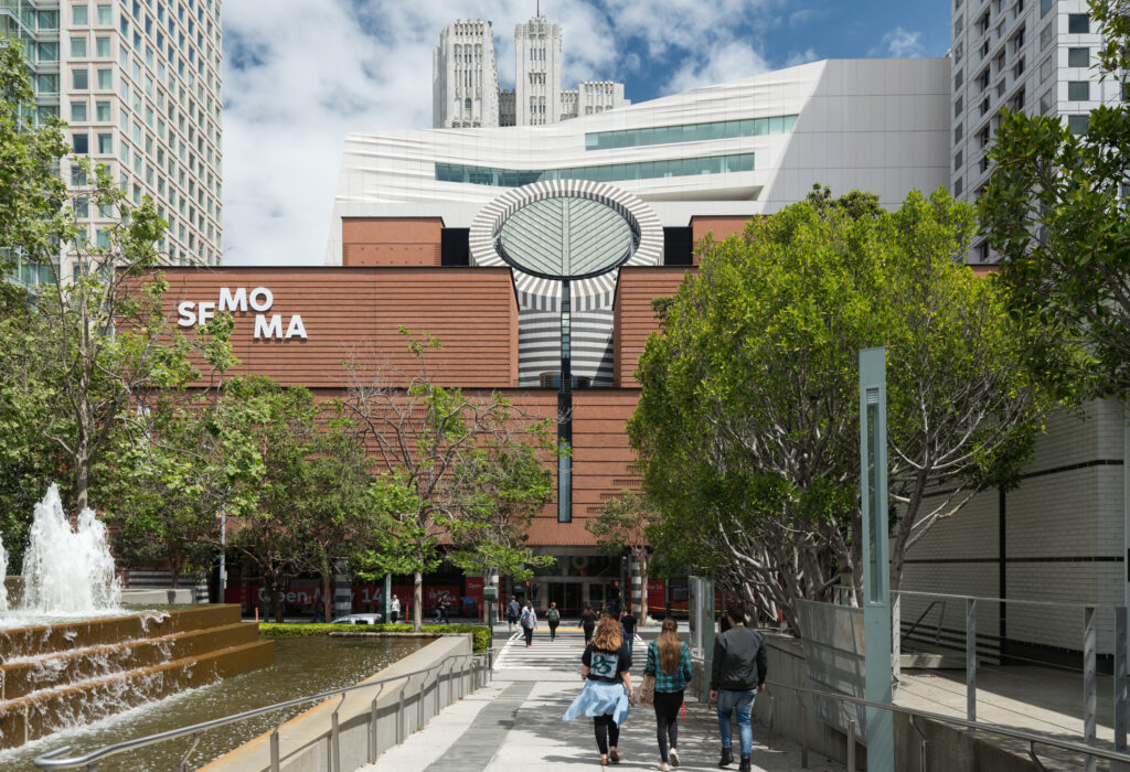 View of the 3rd Street entrance to the new SFMOMA