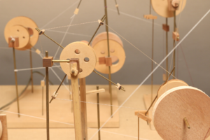 A wooden structure made of cylinders and dowels, O Grivo Soundtracks