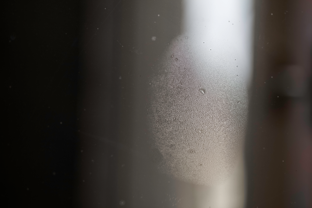 Abstracted fog and condensation, Philipsz Soundtracks