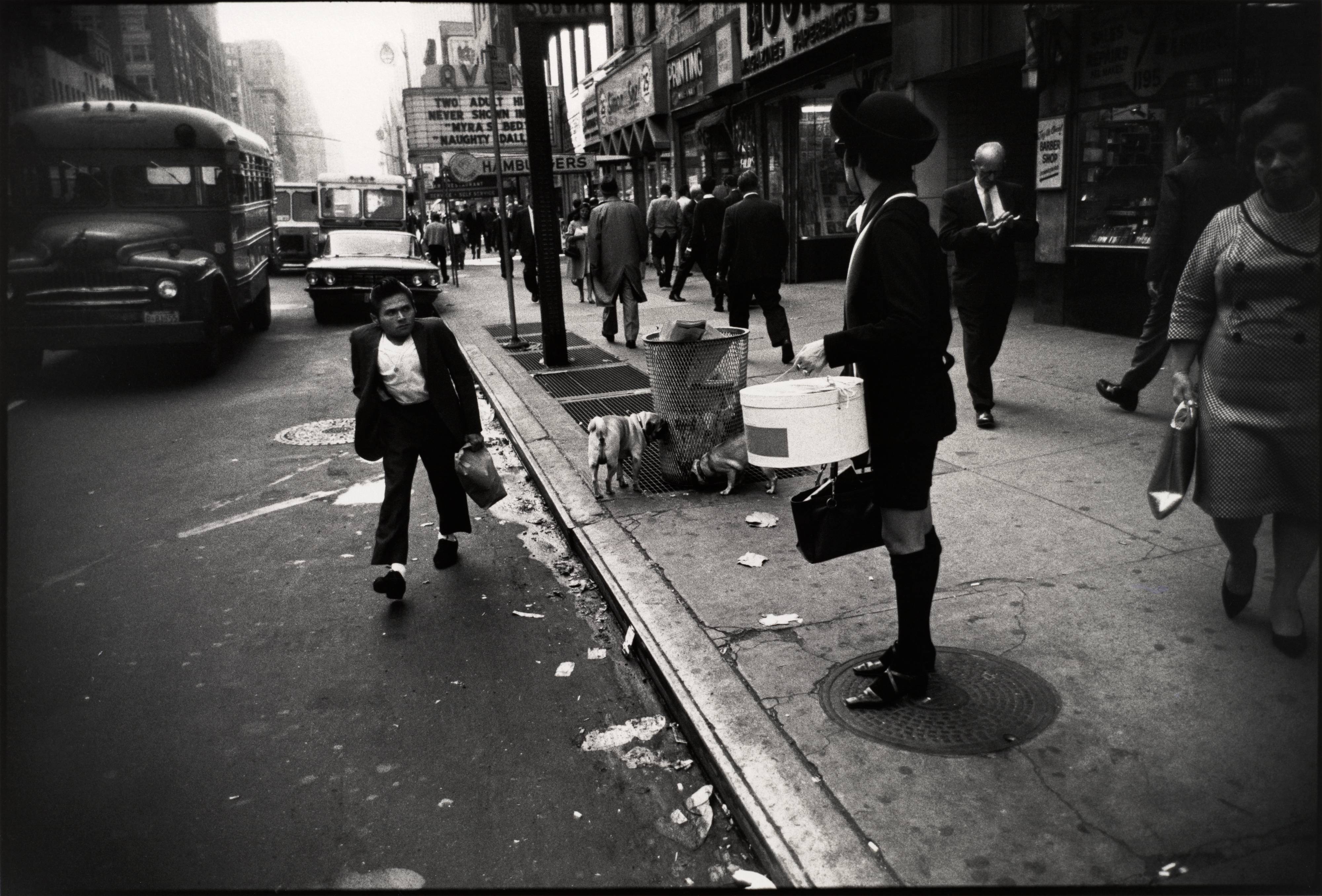 Garry Winogrand, New York, 1968 · SFMOMA