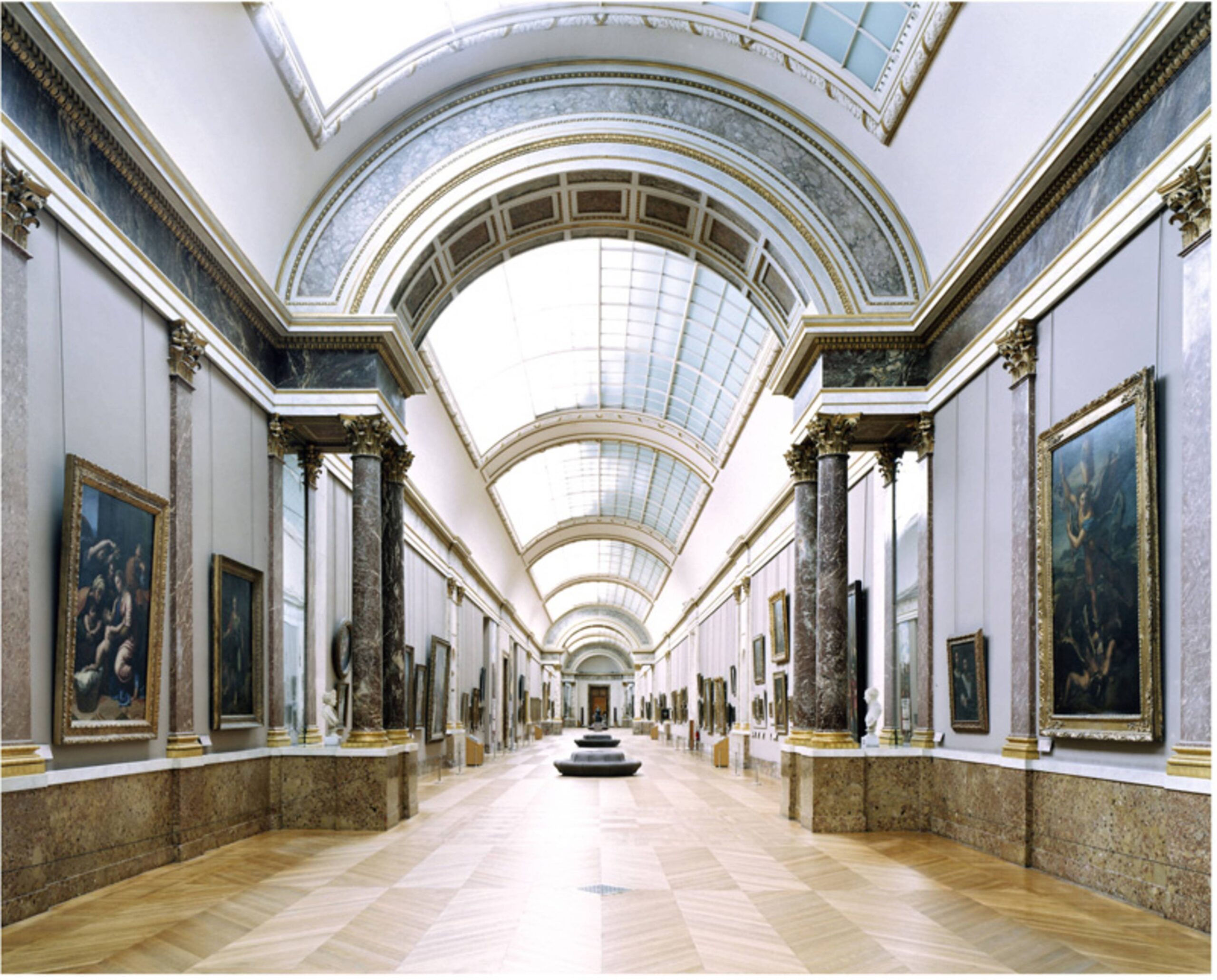 Candida Höfer, Musée du Louvre Paris VII, 2005 · SFMOMA