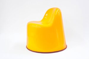 Baby Molar chair [dark yellow]