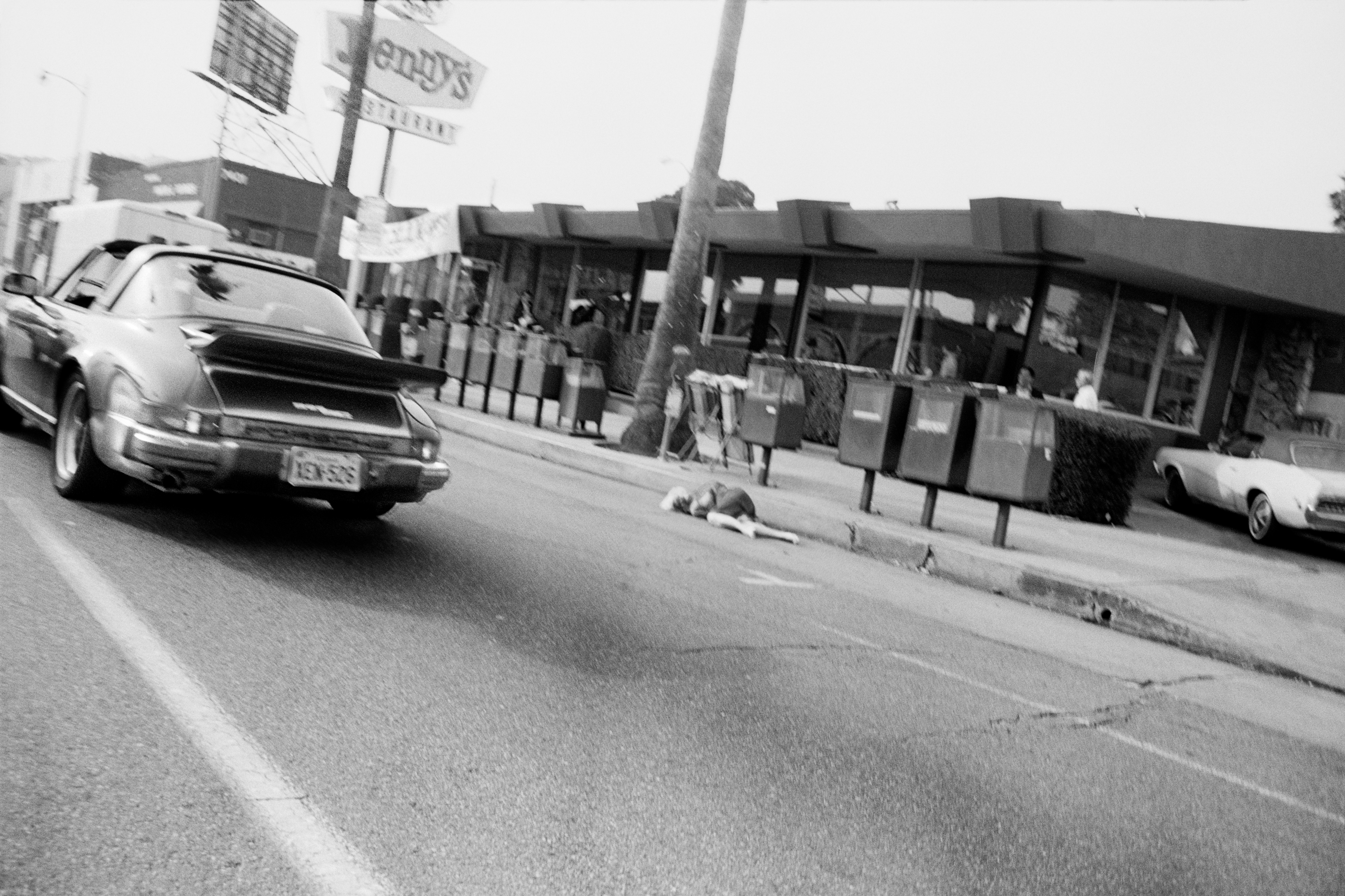 Garry Winogrand, Los Angeles, 1980-1983, printed 2012 · SFMOMA