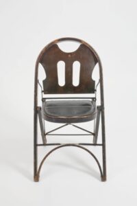 Solid Kumfort folding chair